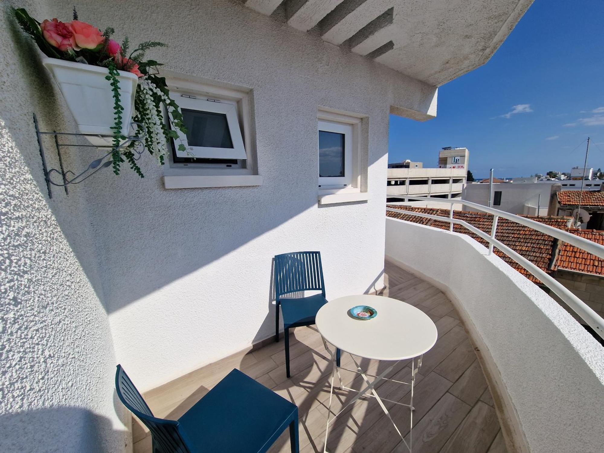 Kitieos Apts 100m From Finikoudes Apartment Larnaka