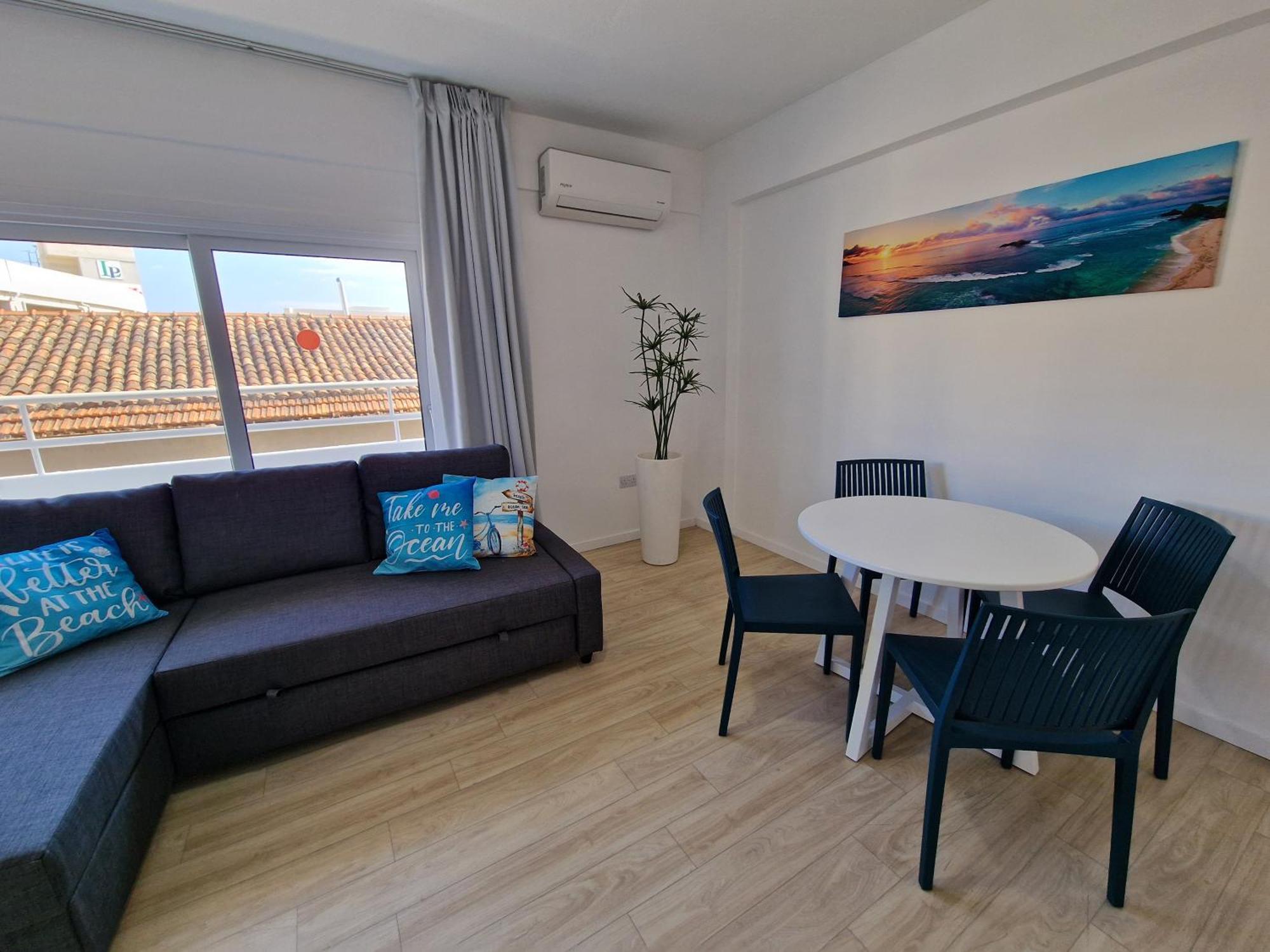 Kitieos Apts 100m From Finikoudes Larnaka