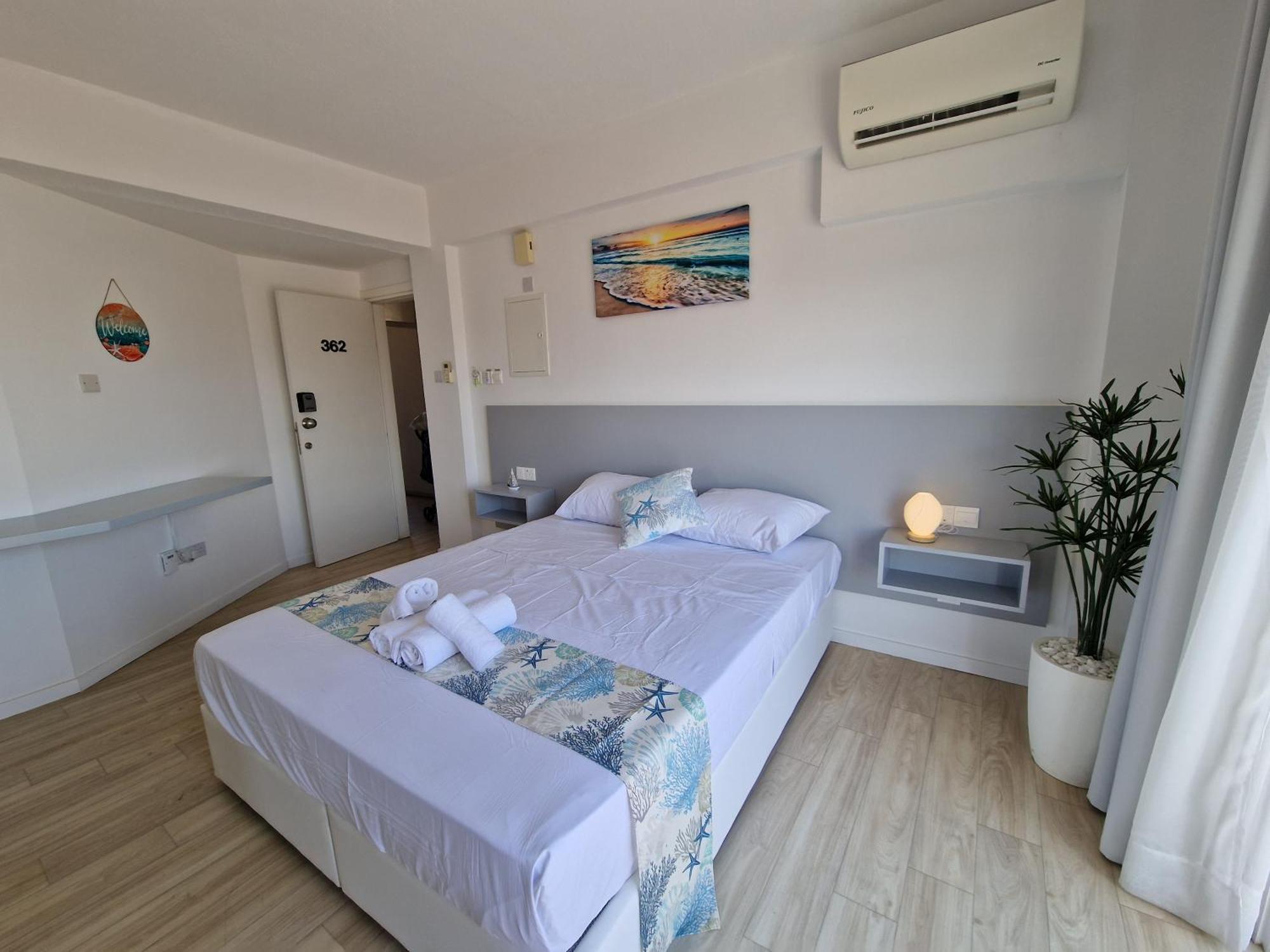 Kitieos Apts 100m From Finikoudes Apartament Larnaca