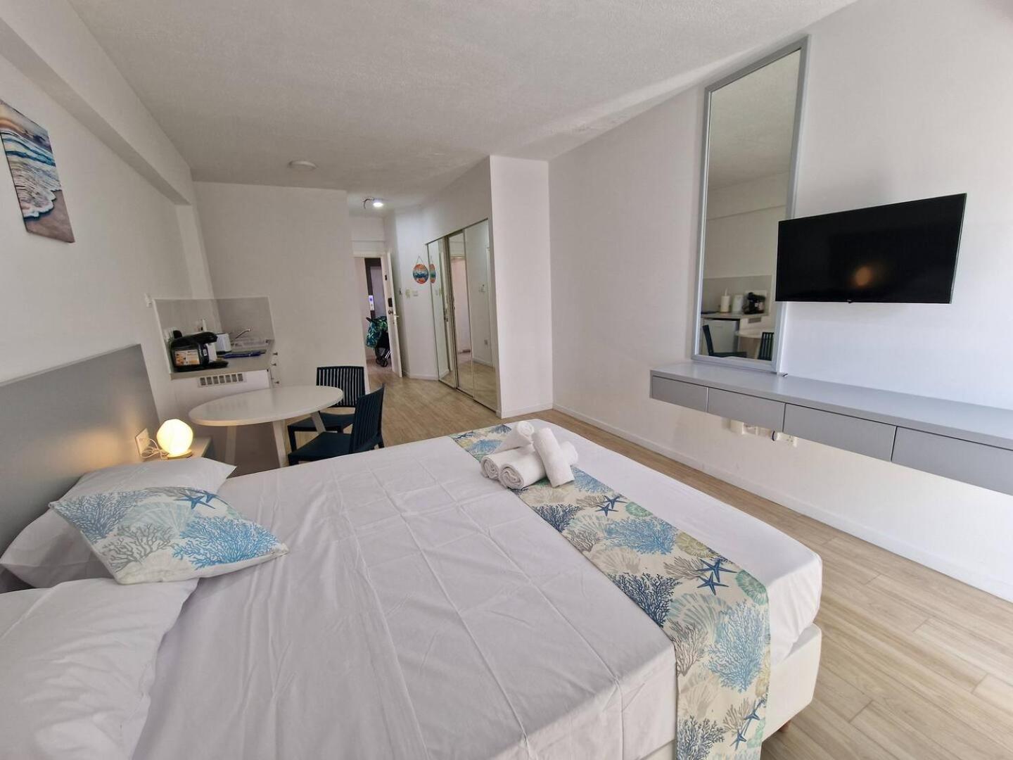 Apartment Kitieos Apts 100m From Finikoudes