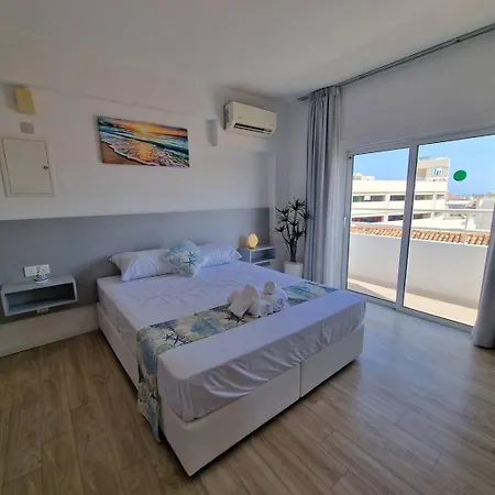 Kitieos Central Apts 100M From Finikoudes Beach Larnaca Exterior photo